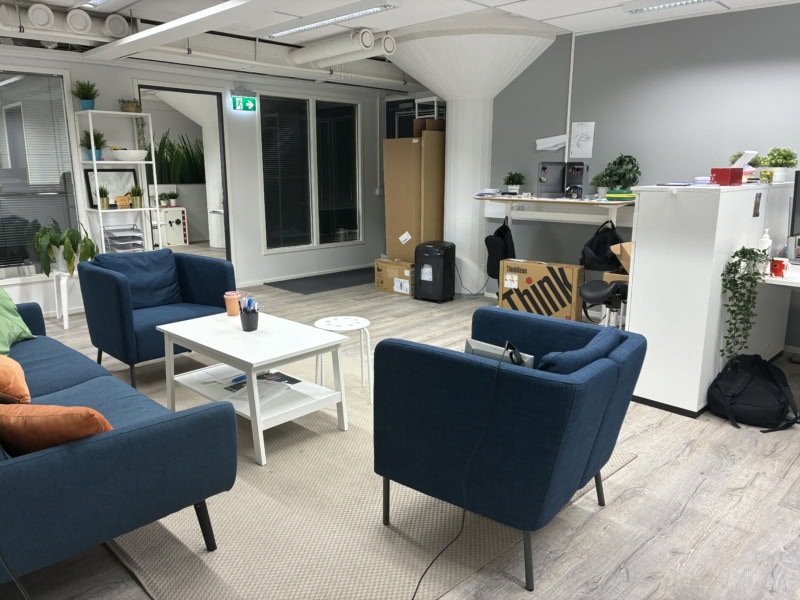 Heti vapaa 5.krs toimistohuoneisto 137m2 omalla keittiöllä ja wc-tiloilla